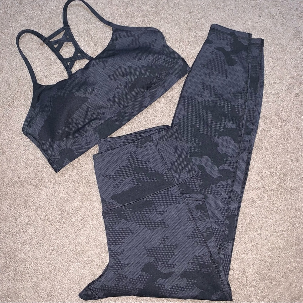 Medium Camo Workout Set